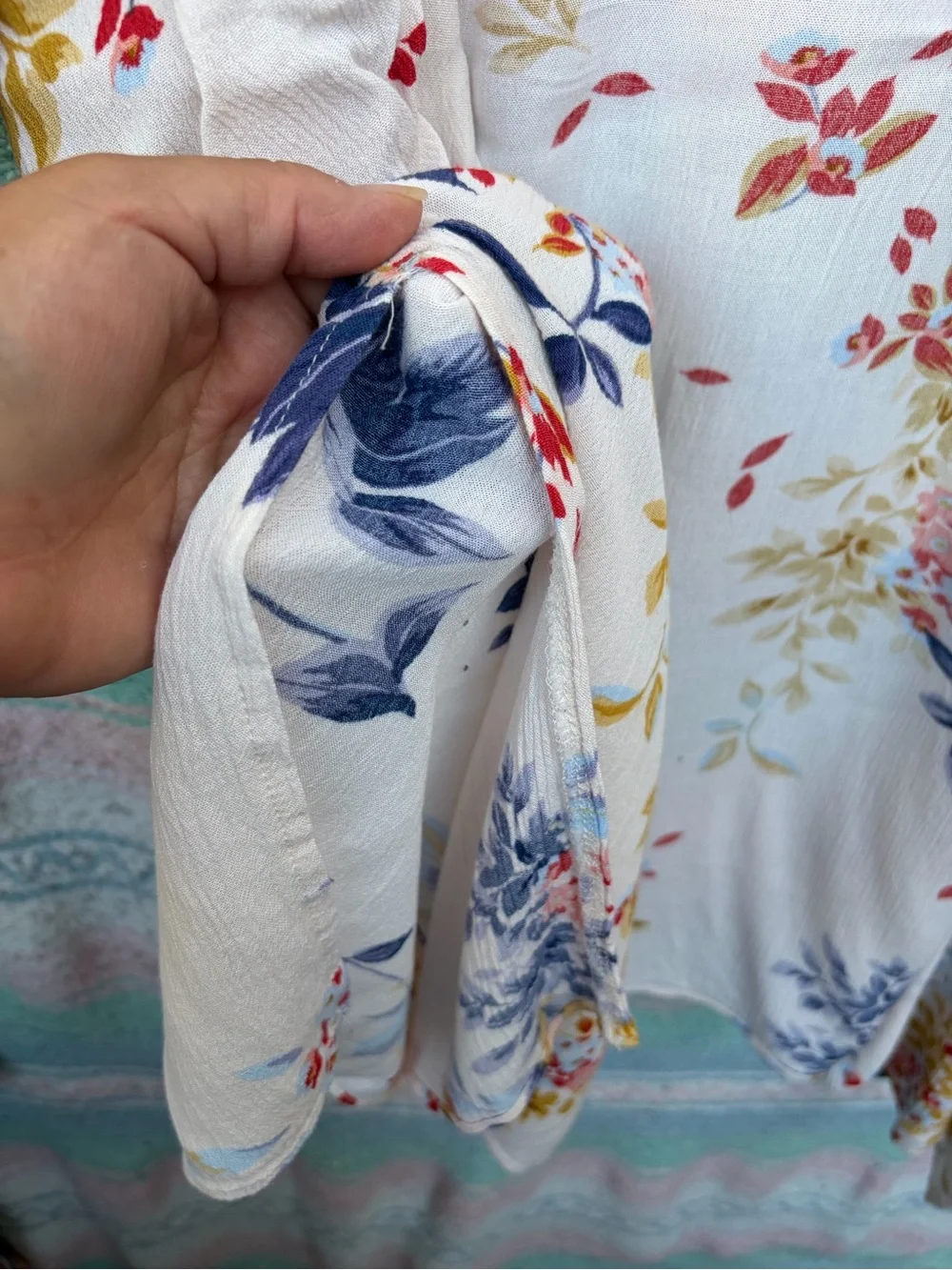Moa Moa Cream Floral Lightweight Kimono Wrap